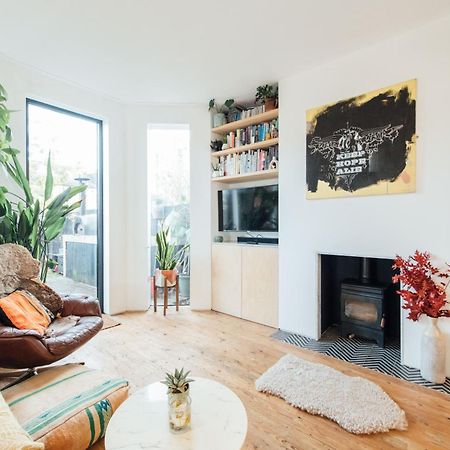 Stylish 2 Bedroom Flat With A Private Sauna 芬奇利 外观 照片